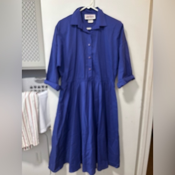 the American shirt dress Dresses & Skirts - Vintage 80s The American Shirt Dress Blue Button Down Fit & Flare Size 9 10 USA